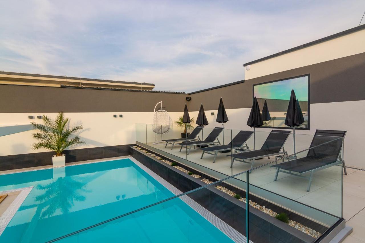 Apartmany Ladna ภายนอก รูปภาพ