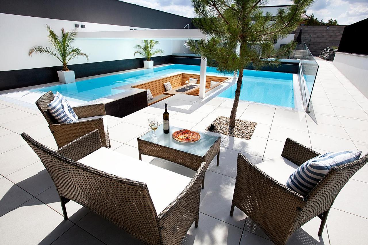 Apartmany Ladna ภายนอก รูปภาพ